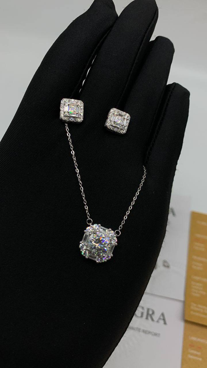 Cushion Cut Set