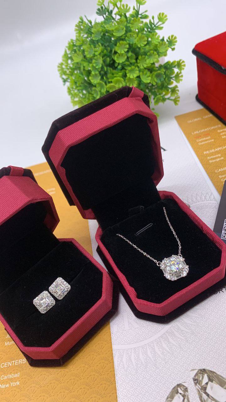 Cushion Cut Set