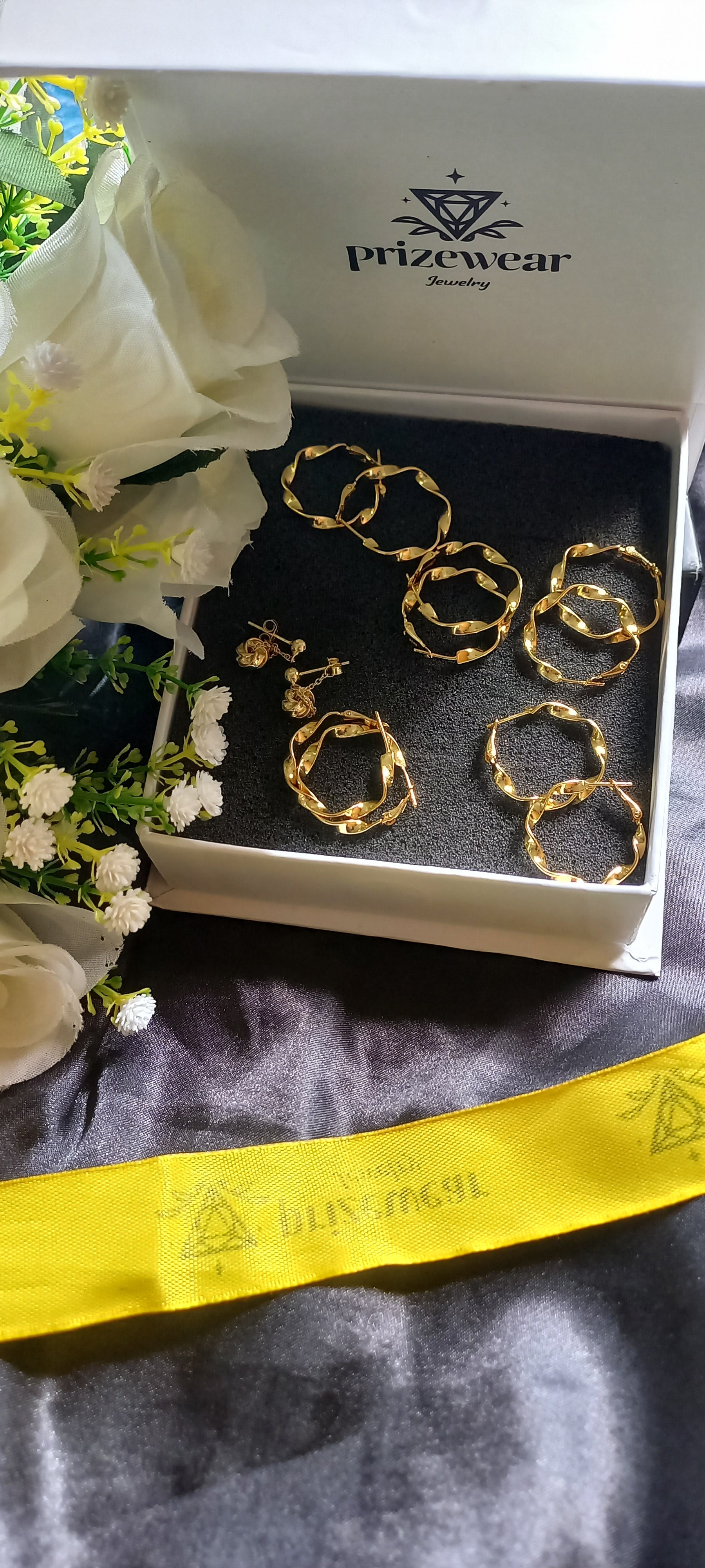 Wavy Hoop Earrings - Prize-Wear Jewelry