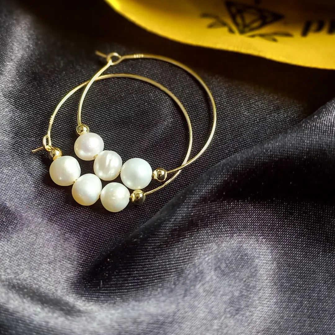 Ultra thin hoops with freshwater pearls - Prize-Wear Jewelry