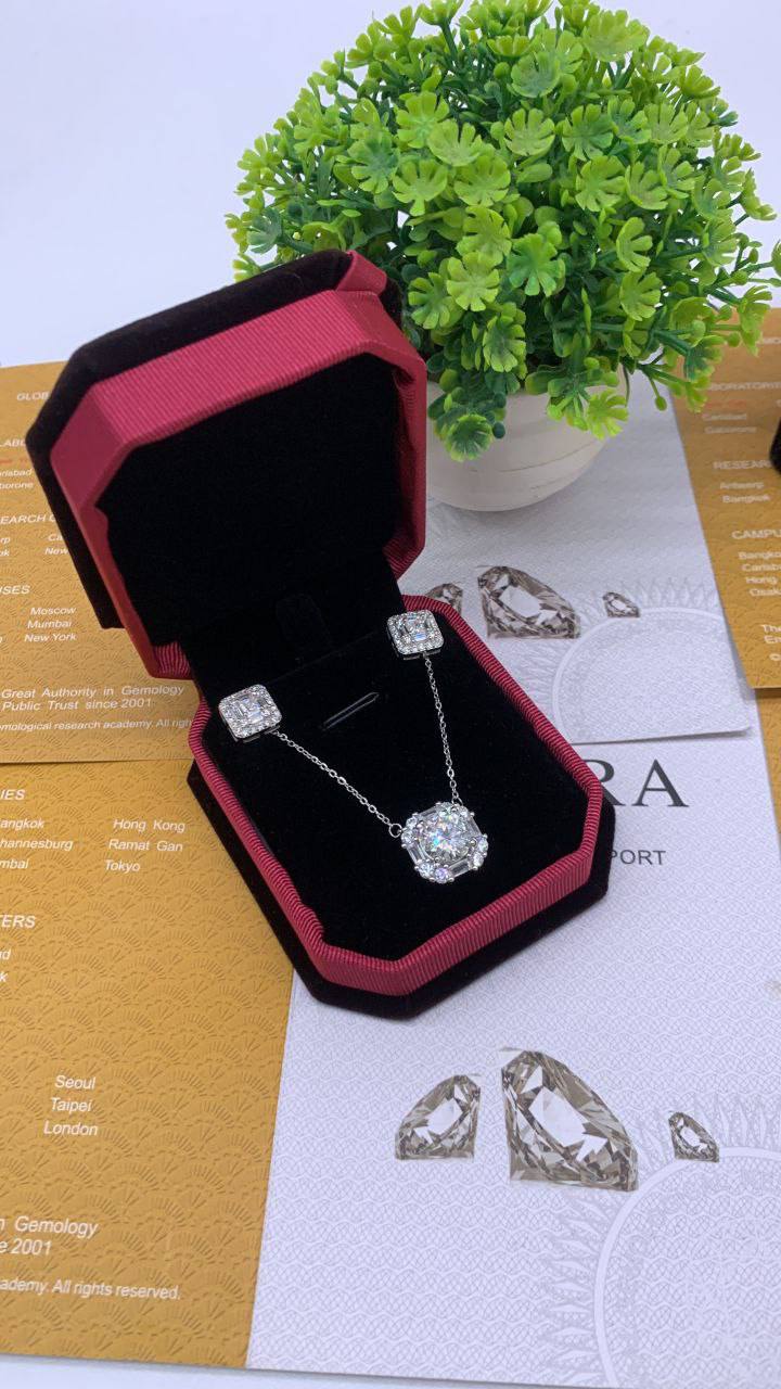 Cushion Cut Set