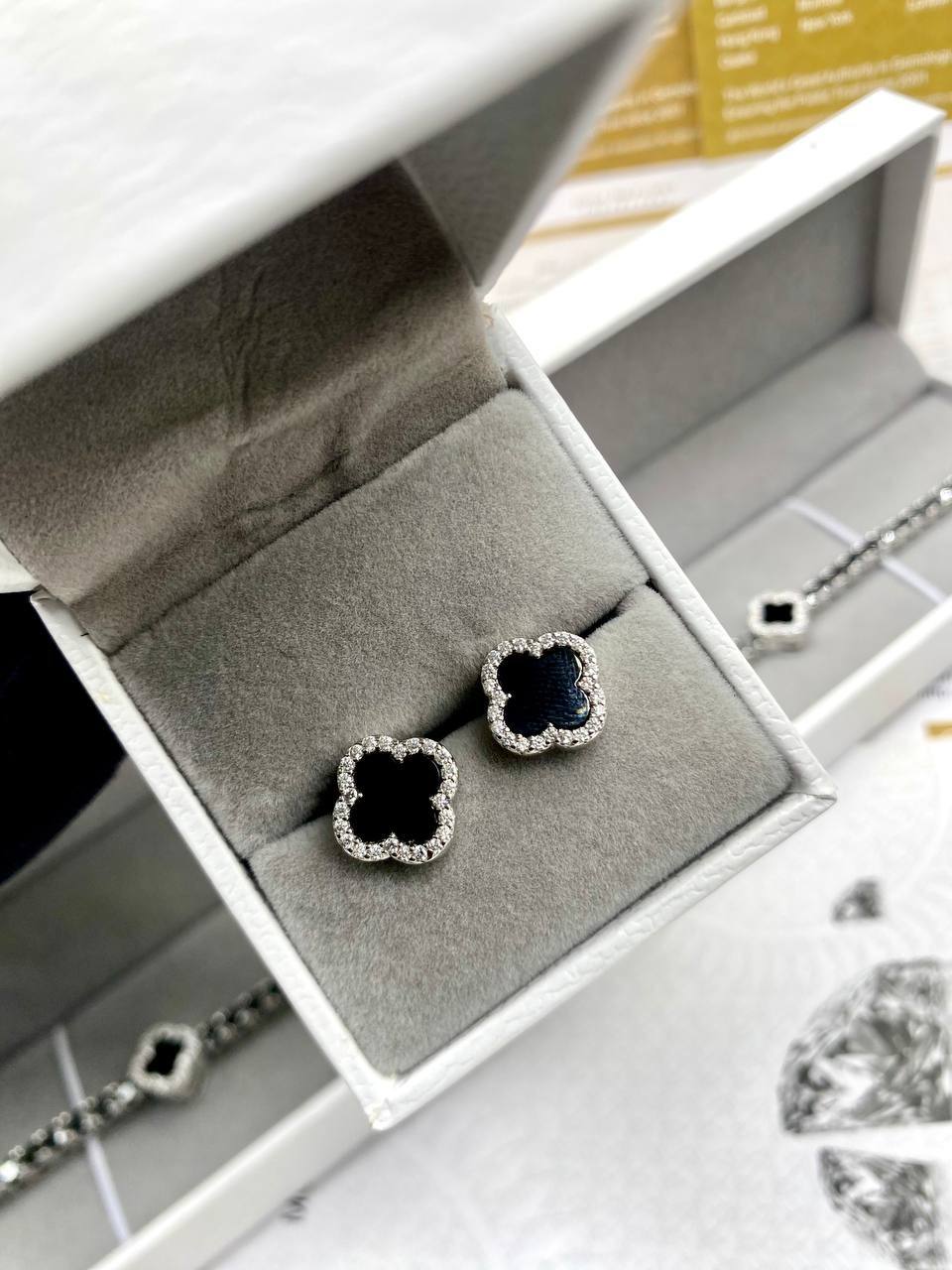Black VCA Moissanite Set