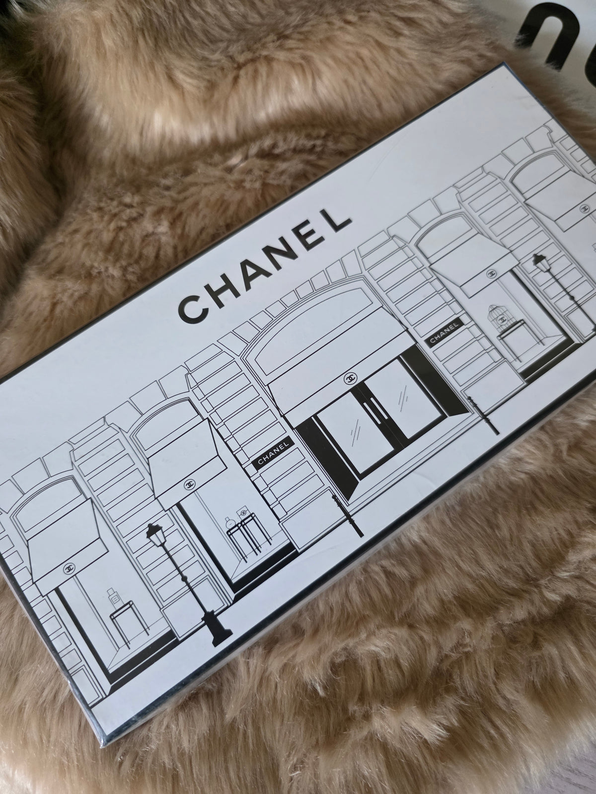 Chanel Gift Set- (4) 30ml
